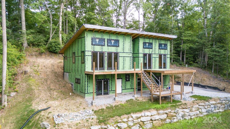 Property image 4 at 102 Sandpiper Palisades Street, Hendersonville, NC 28792