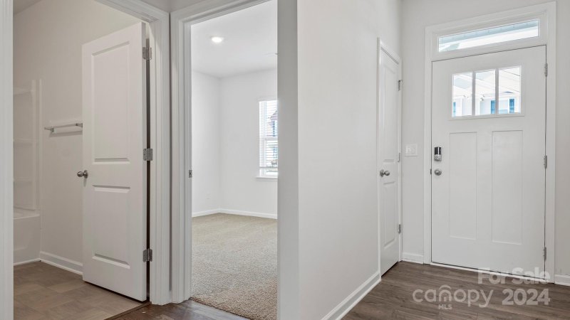 Property image 2 at 583 Country Oak Drive, Asheville, NC 28804