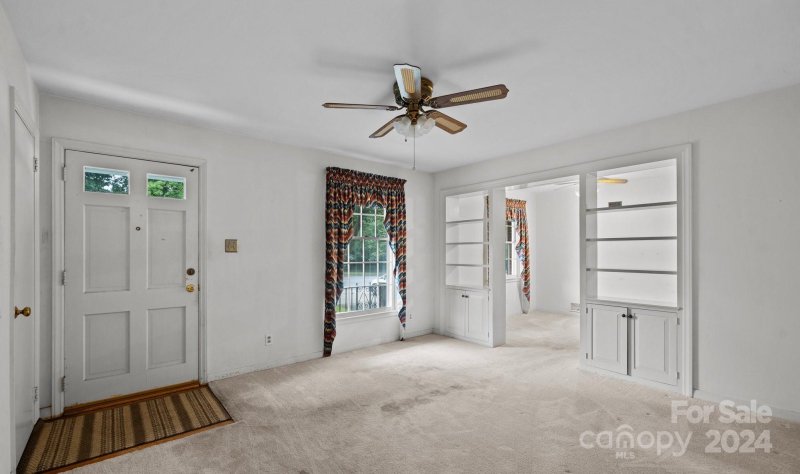 Property image 2 at 3539 Shamrock Drive, Charlotte, NC 28215