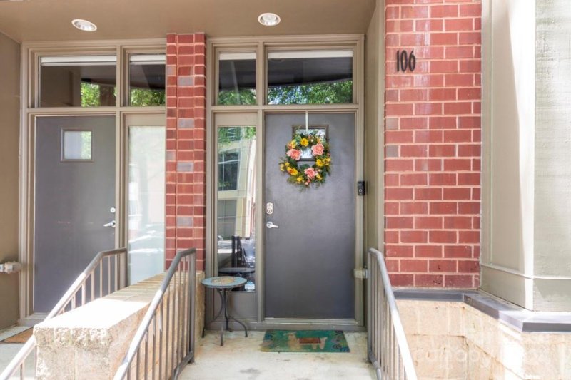 Property image 3 at 2125 Southend Drive, Charlotte, NC 28203