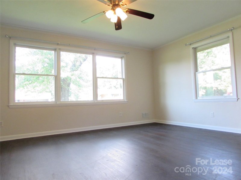 Property image 3 at 2130 14th Avenue Drive, Hickory, NC 28601