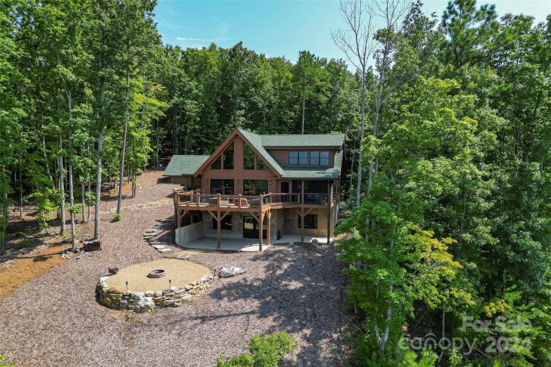 Property image 2 at 573 Lakeview Trail, Nebo, NC 28761