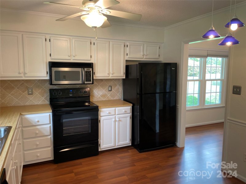 Property image 5 at 8305 Chippenham Lane, Charlotte, NC 28277