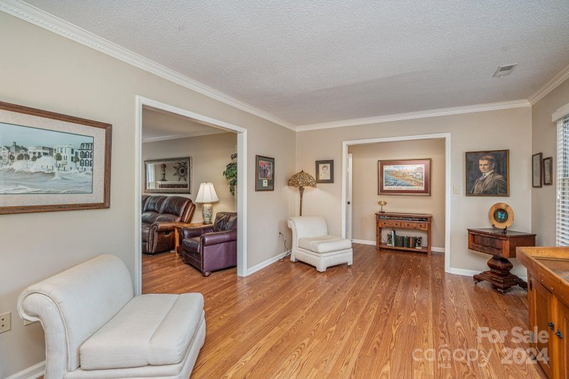 Property image 5 at 2523 Heidleburg Lane, Charlotte, NC 28210