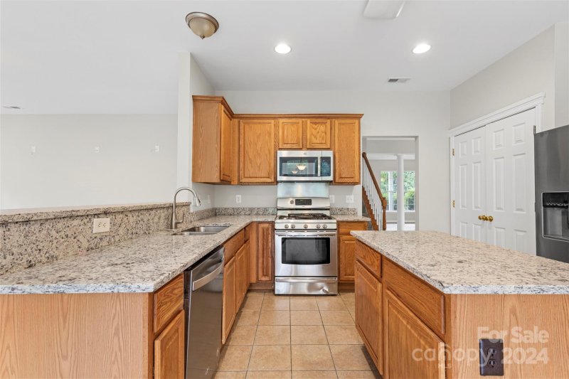 Property image 4 at 7010 Winter Garden Drive, Concord, NC 28025