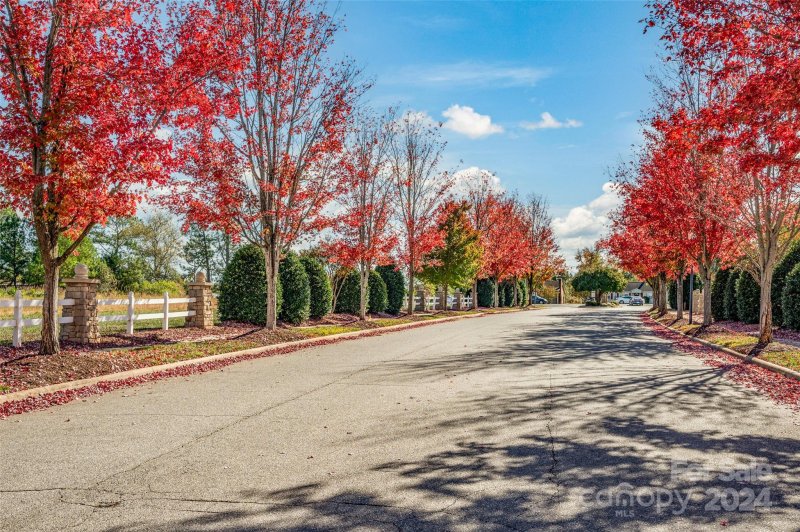 Property image 2 at 130 Kensington Street, Mooresville, NC 28117