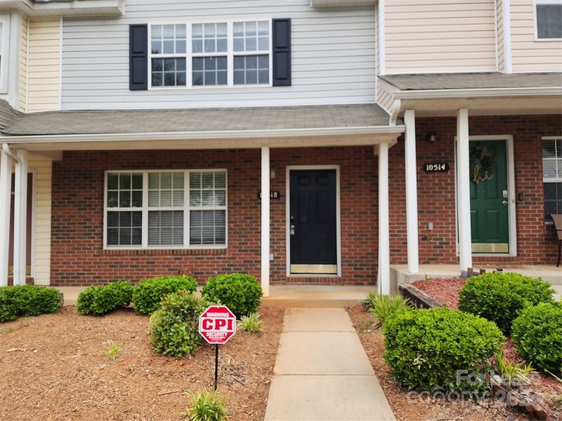 10518 English Setter Way