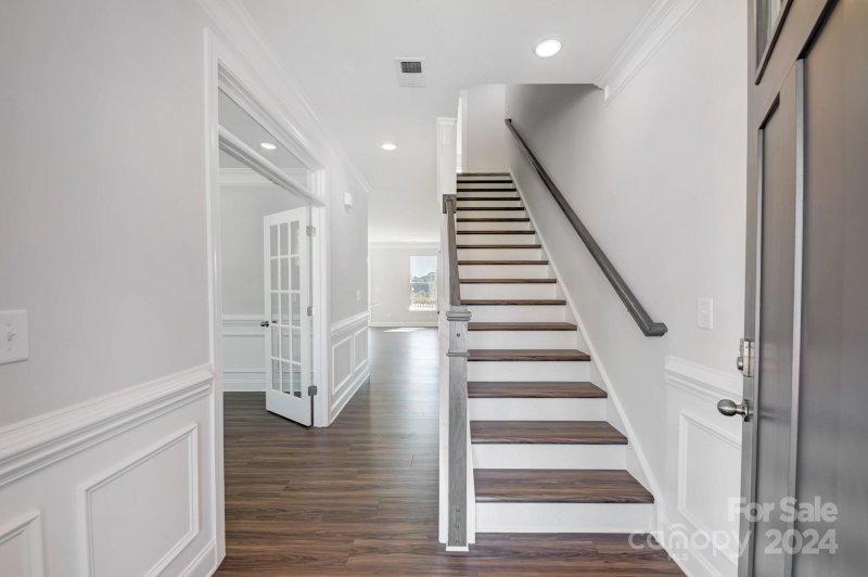 Property image 3 at 124 Summerhill Drive, Mooresville, NC 28115