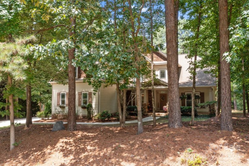 Property image 2 at 116 Liva Lane, Mooresville, NC 28117