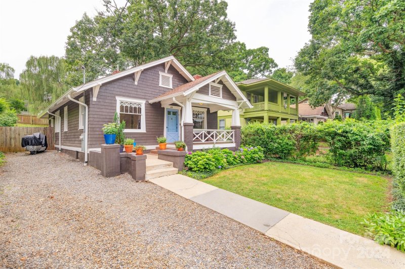 Property image 2 at 69 Annandale Avenue, Asheville, NC 28801