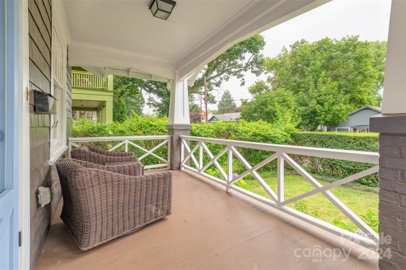Property image 3 at 69 Annandale Avenue, Asheville, NC 28801