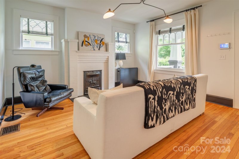 Property image 4 at 69 Annandale Avenue, Asheville, NC 28801