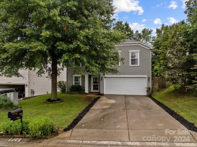 Property image 2 at 724 Winborne Avenue, Concord, NC 28025