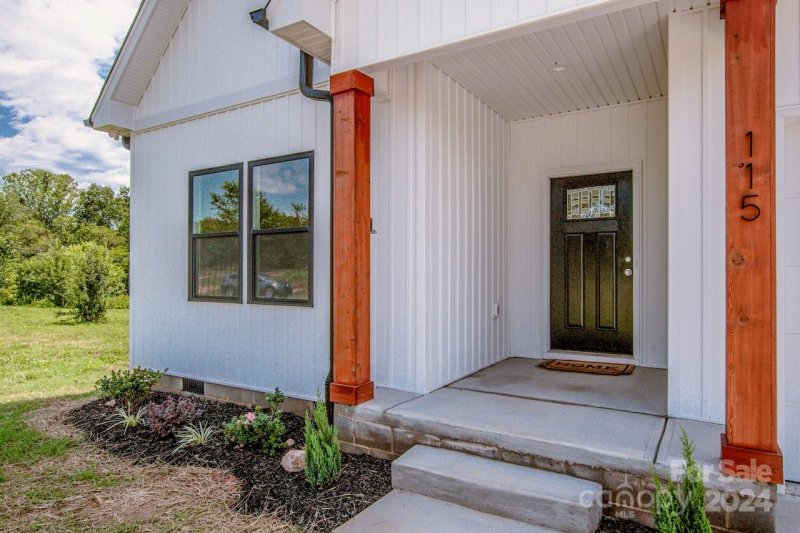 Property image 2 at 115 Pumice Drive, Statesville, NC 28625