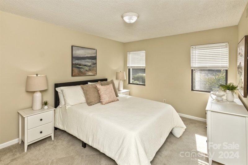 Property image 4 at 603 Abbey Circle, Asheville, NC 28805