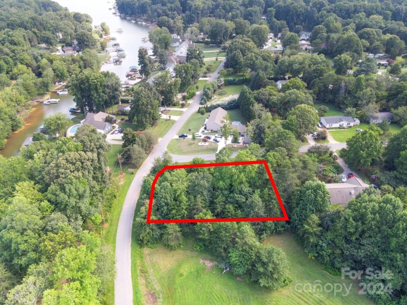 Property image 2 at 1 Regency Road, Mooresville, NC 28117