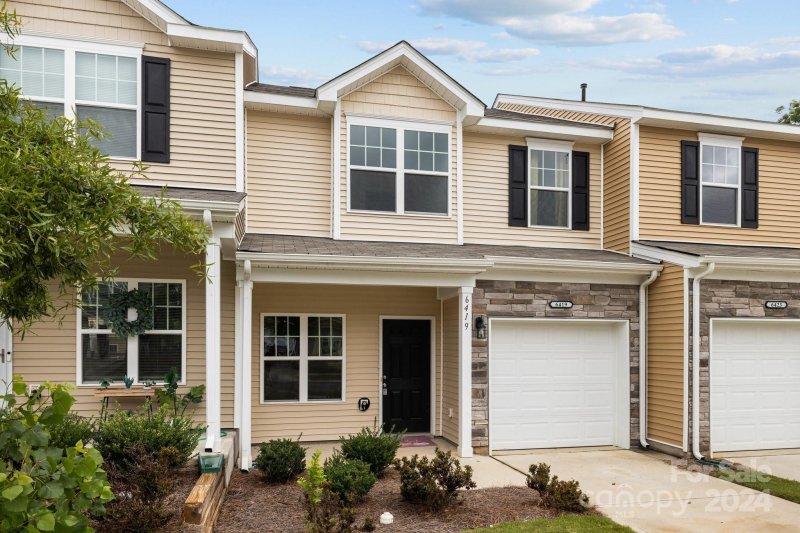 Property image 2 at 6419 Revolutionary Trail, Charlotte, NC 28217