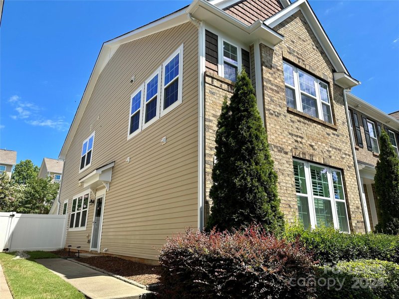 17927 Ragtop Day Lane