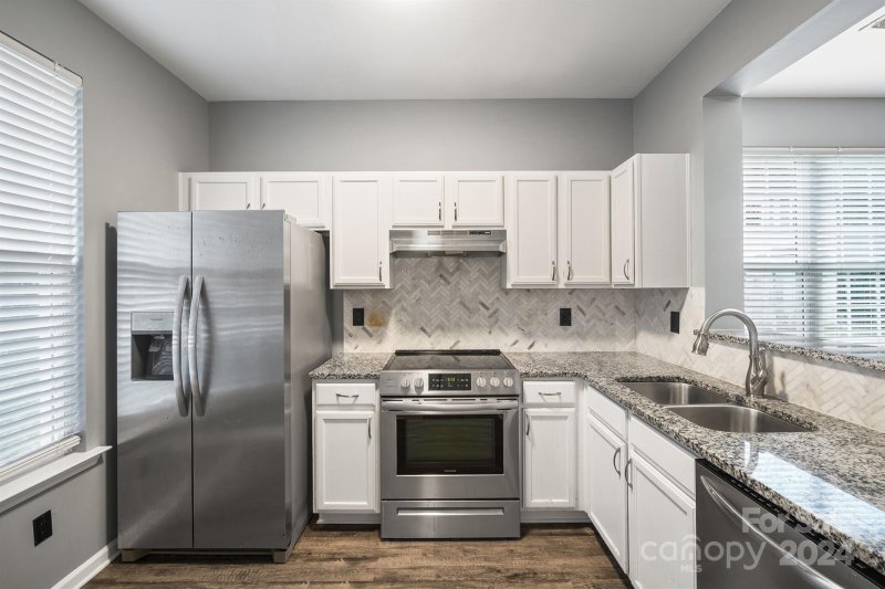 Property image 2 at 5651 Seths Drive, Charlotte, NC 28269