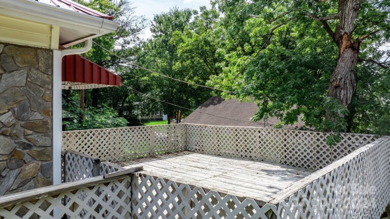 Property image 5 at 93 13th Street, Hickory, NC 28602