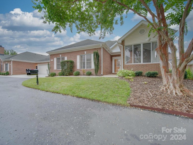 Property image 3 at 11438 Olde Turnbury Court, Charlotte, NC 28277