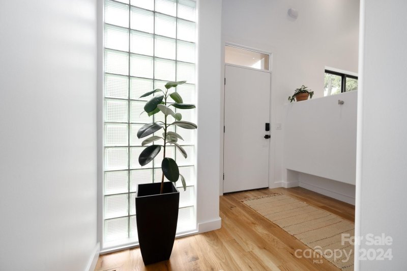 Property image 3 at 435 W Haywood Street, Asheville, NC 28801