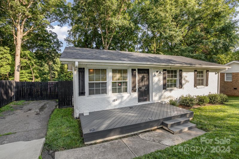 Property image 2 at 1036 Claremont Road, Charlotte, NC 28214