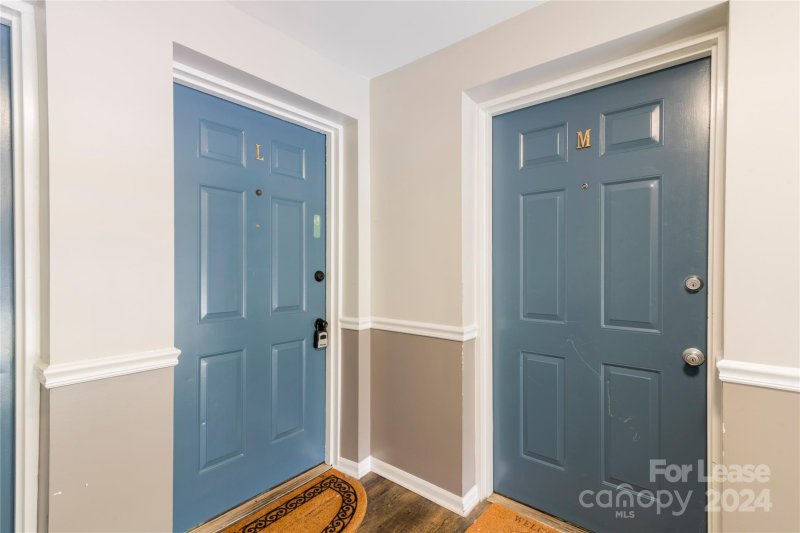 Property image 2 at 1641 Arlyn Circle, Charlotte, NC 28213