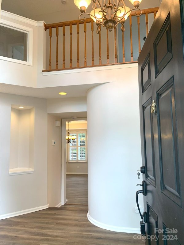 Property image 3 at 8304 Londonshire Drive, Charlotte, NC 28216