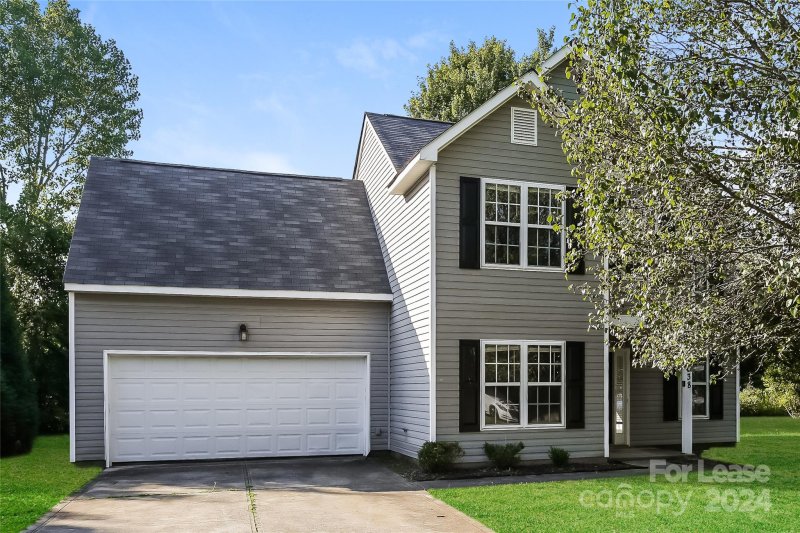 Property image 4 at 4538 Fox Thorne Drive, Charlotte, NC 28216