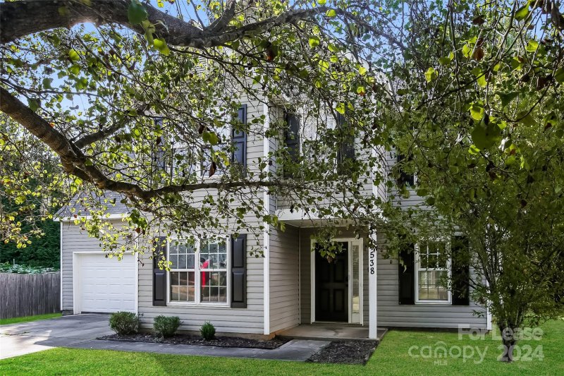 Property image 5 at 4538 Fox Thorne Drive, Charlotte, NC 28216