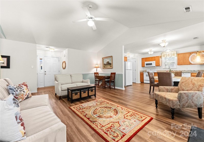 Property image 4 at 5028 Weatherly Way, Matthews, NC 28104