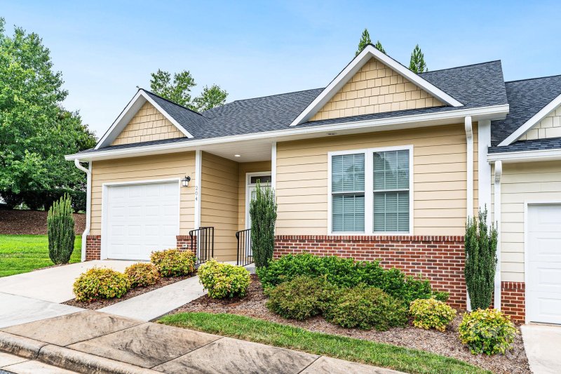 Property image 2 at 204 Ivy Court, Morganton, NC 28655