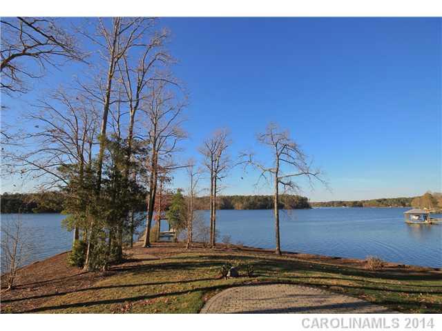 140 Hawkes Point Drive