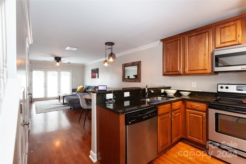 Property image 4 at 1348 Green Oaks Lane, Charlotte, NC 28205