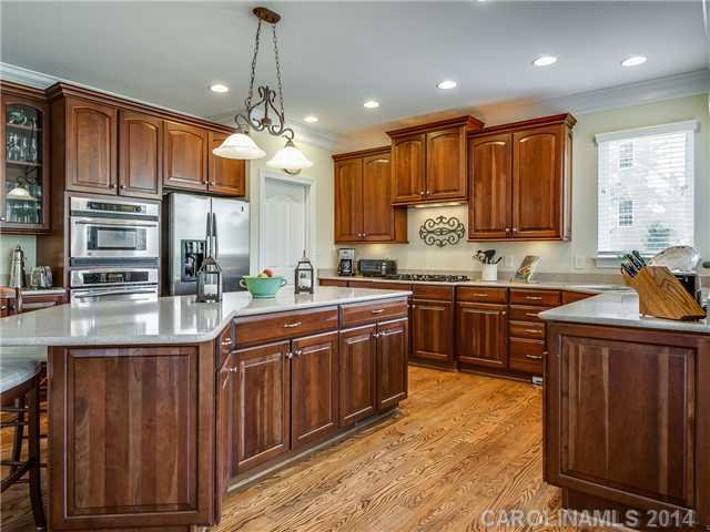 Property image 5 at 10002 Arlington Oaks Drive, Charlotte, NC 28227