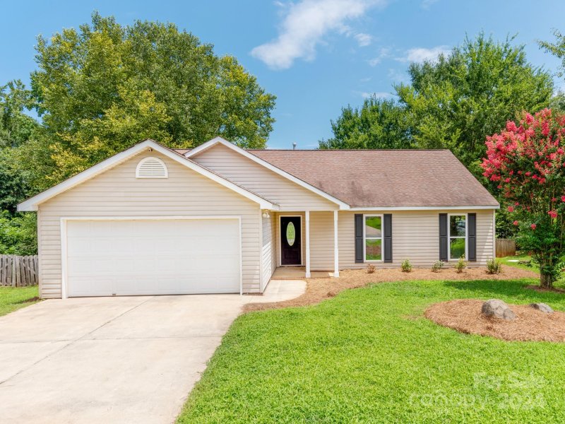 4613 Hampton Chase Drive