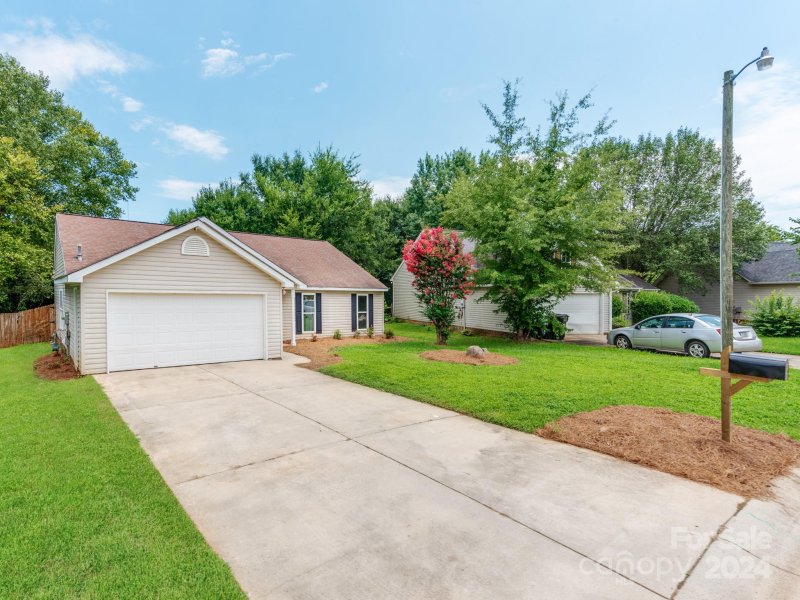 Property image 2 at 4613 Hampton Chase Drive, Concord, NC 28027