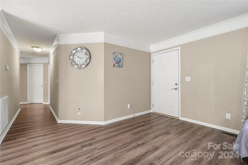 Property image 3 at 115 Crystal Bay Drive, Mooresville, NC 28115