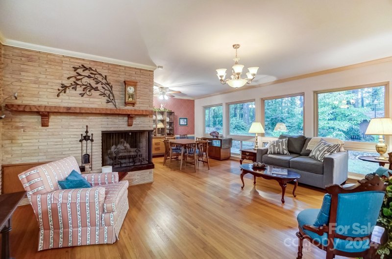 Property image 2 at 1601 Woodberry Road, Charlotte, NC 28212