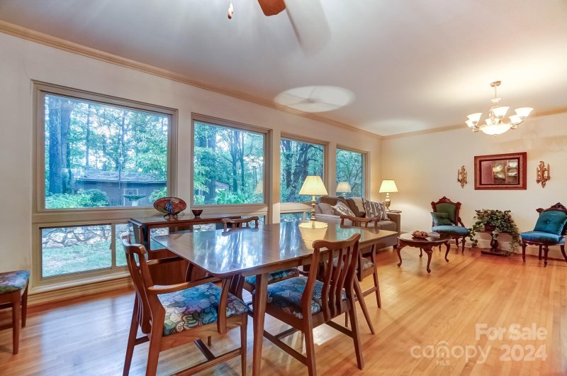 Property image 4 at 1601 Woodberry Road, Charlotte, NC 28212