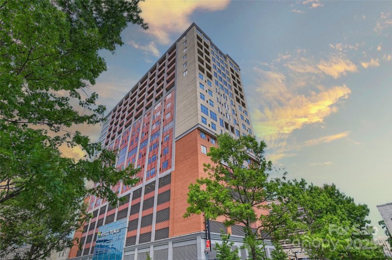 Property image 3 at 222 S Caldwell Street, Charlotte, NC 28202