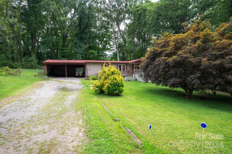 Property image 2 at 36 Mckinney Road, Asheville, NC 28806