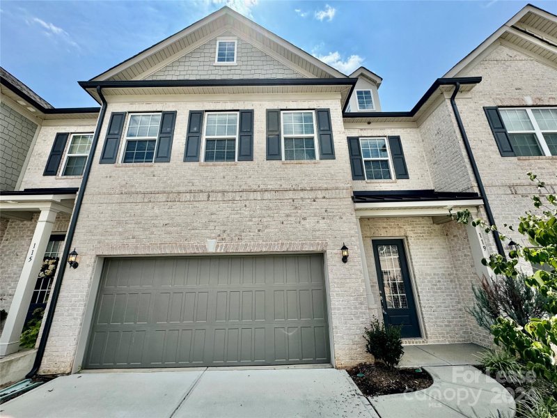 119 Heathbrook Lane