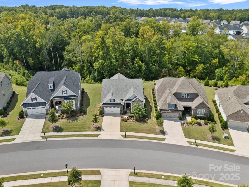 Property image 3 at 16015 Vale Ridge Drive, Charlotte, NC 28278