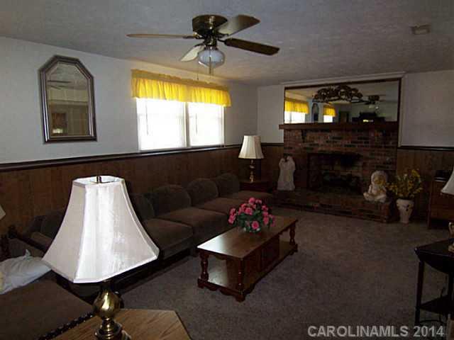 Property image 4 at 305 Parklake Court, Pineville, NC 28134