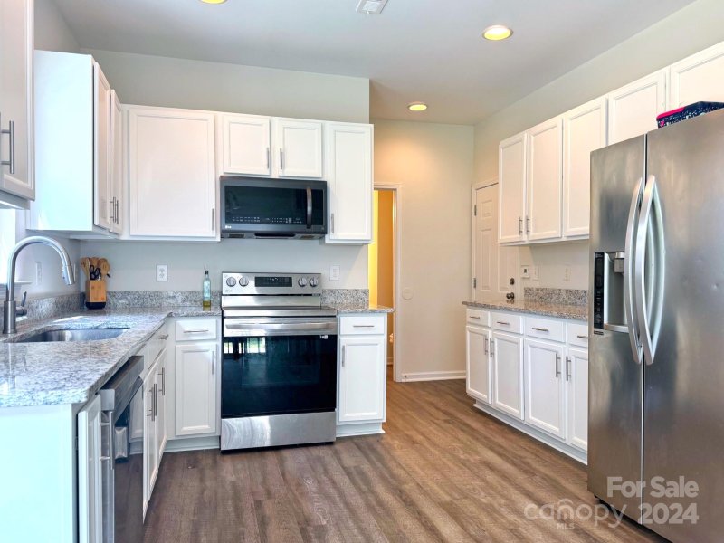 Property image 4 at 10334 Gold Pan Road, Charlotte, NC 28215