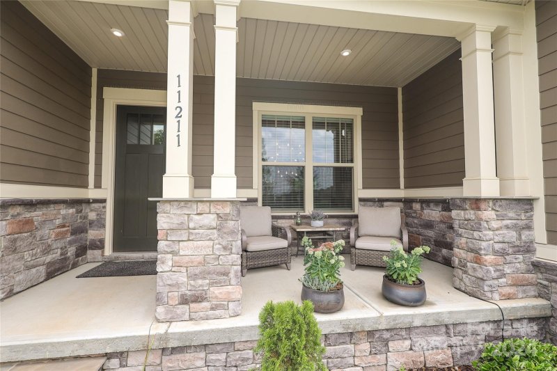 Property image 2 at 11211 Limehurst Place, Charlotte, NC 28278