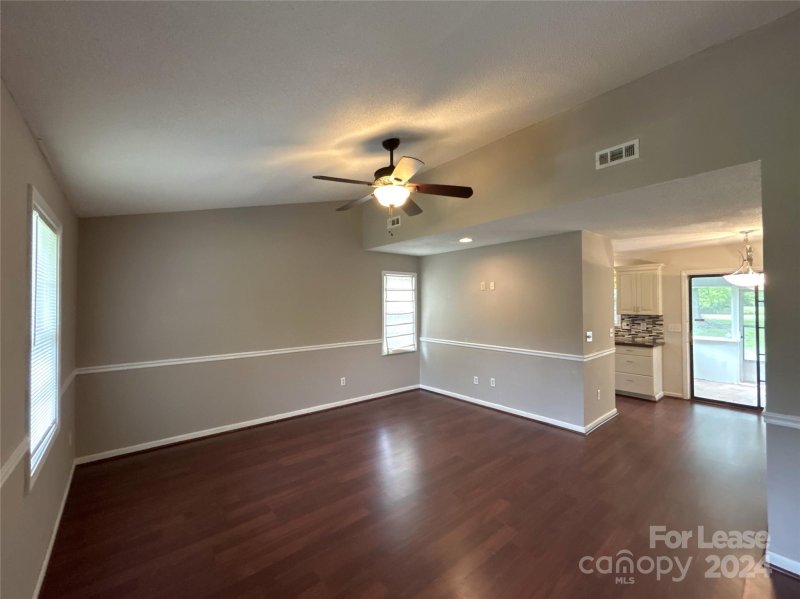 Property image 3 at 2112 Thornfield Road, Charlotte, NC 28217