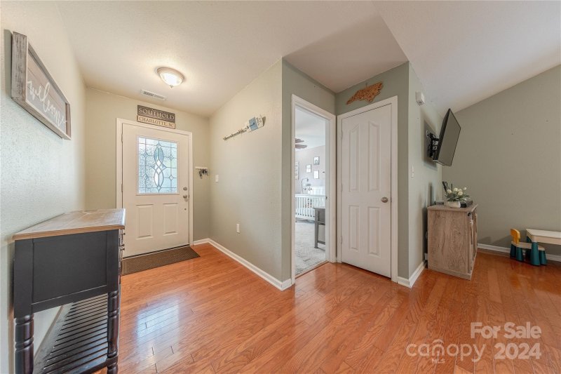 Property image 2 at 15212 Edgewater Forest Lane, Charlotte, NC 28278